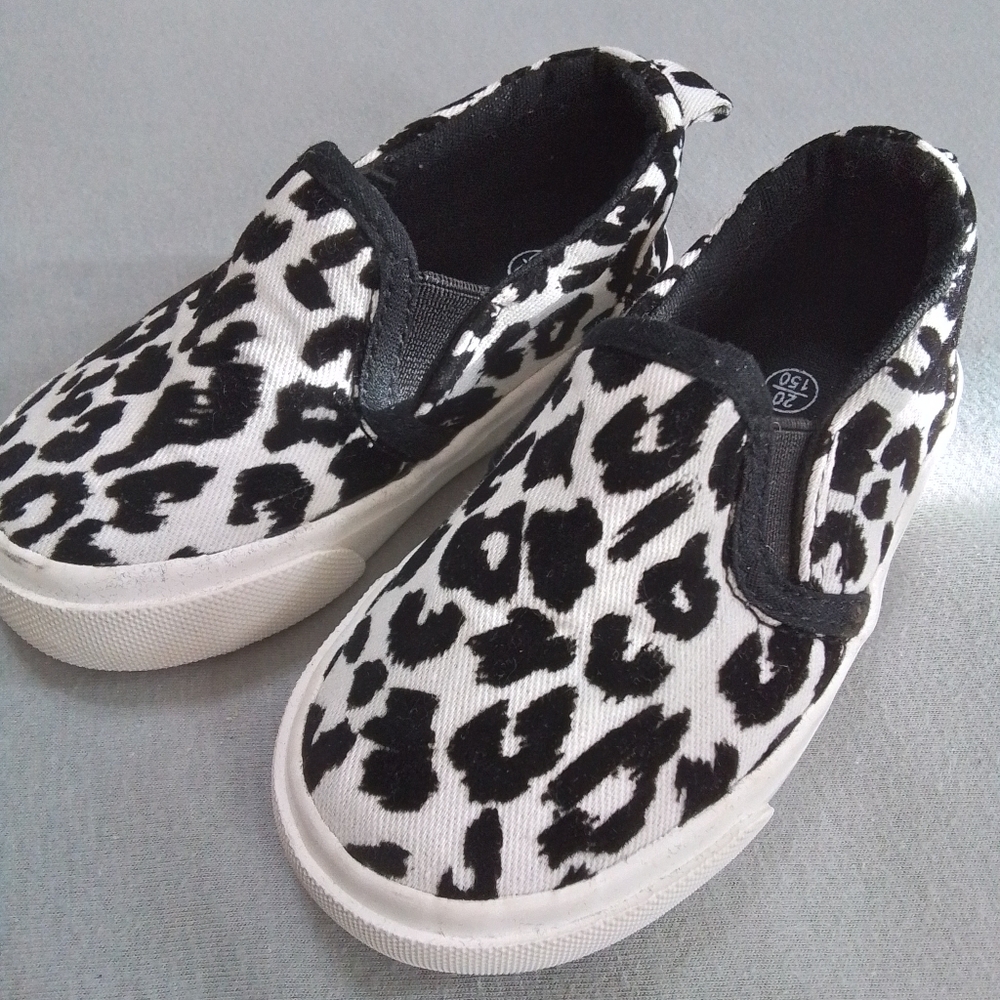 Toddler Girl Cowprint slip on